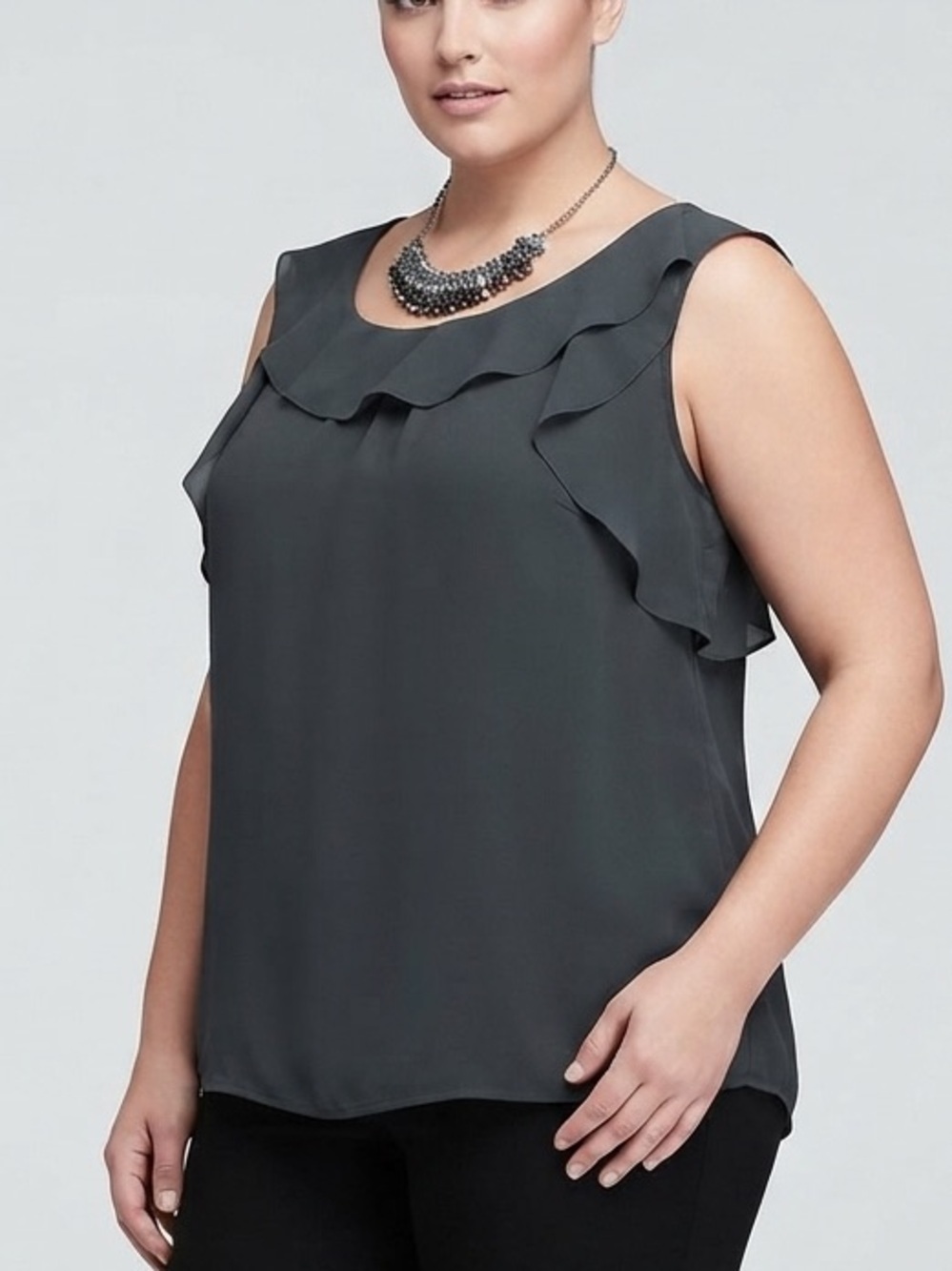 LOFT OUTLET Ruffled Grey/Blue Scoop Neck Sleeveless Blouse Size Large